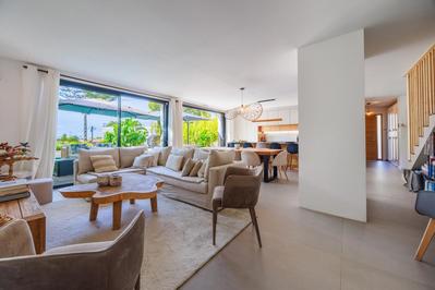 Villa - 190 m² - 7 pièces