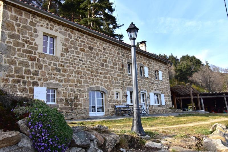 Maison en pierre - 175 m² - 5 pièces