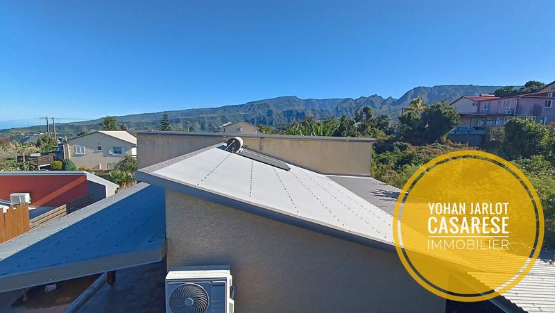 Maison - 98 m² - 4 pièces