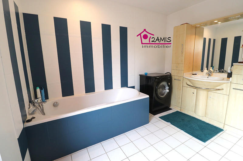 Maison - 128 m² - 6 pièces