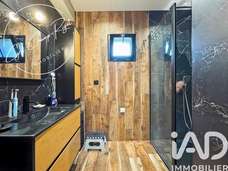 Maison - 105 m² - 7 pièces