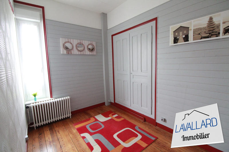 Maison - 207 m² - 10 pièces