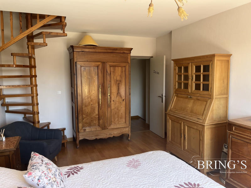 Villa - 250 m² - 8 pièces