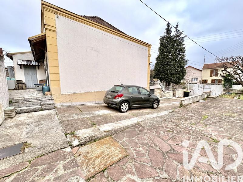 Maison - 104 m² - 5 pièces