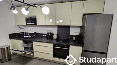 Chambre - 9 m² - 1 pièce