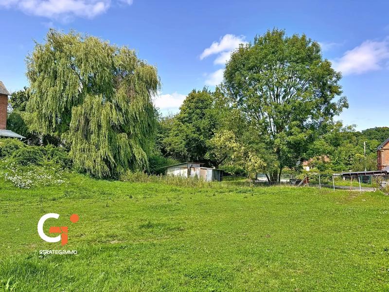 Terrain constructible - 1 000 m²