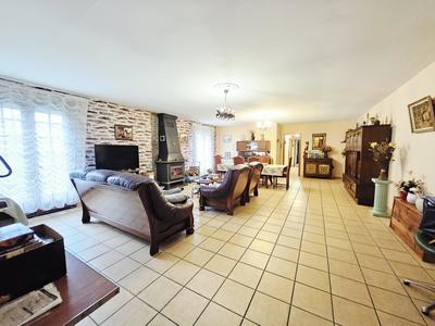 Maison - 137 m² - 4 pièces
