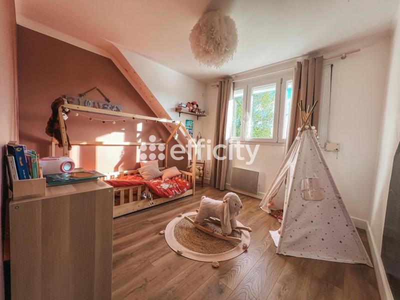 Maison - 137 m² - 5 pièces