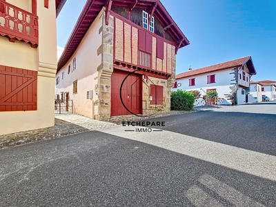 Maison - 147 m² - 6 pièces