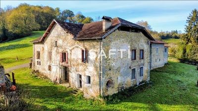 Maison - 220 m² - 4 pièces