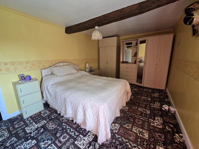 Maison traditionnelle - 217 m² - 8 pièces