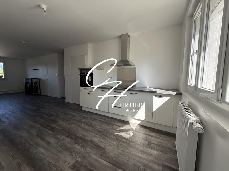 Appartement - 104 m² - 5 pièces