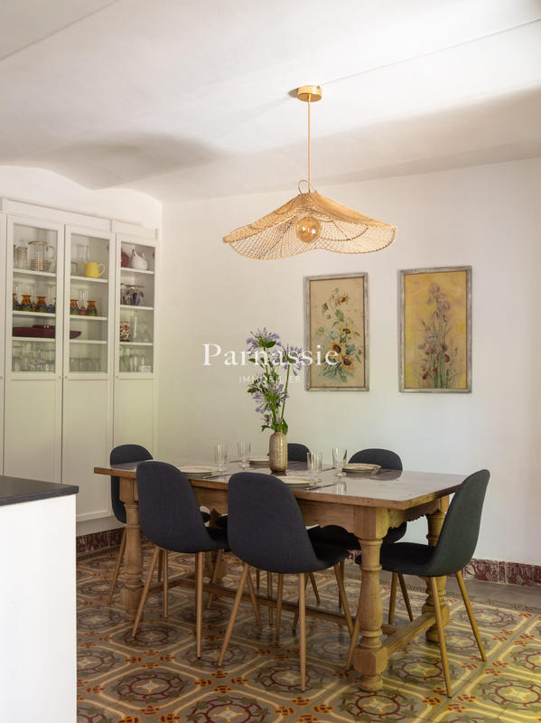 Maison - 176 m² - 5 pièces