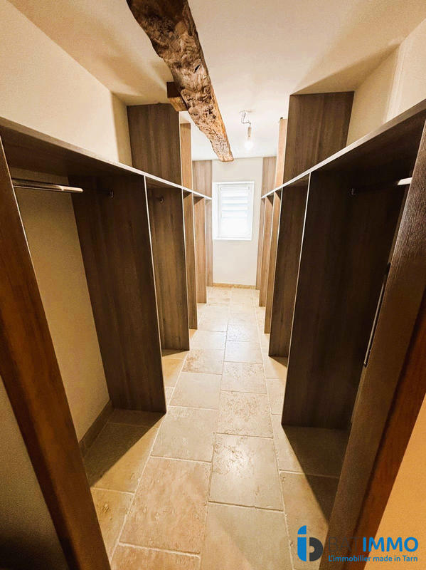 Maison - 308 m² - 8 pièces