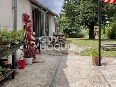 Maison - 275 m² - 10 pièces