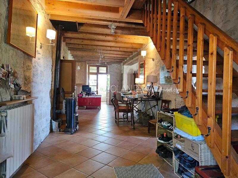 Maison - 324 m² - 10 pièces