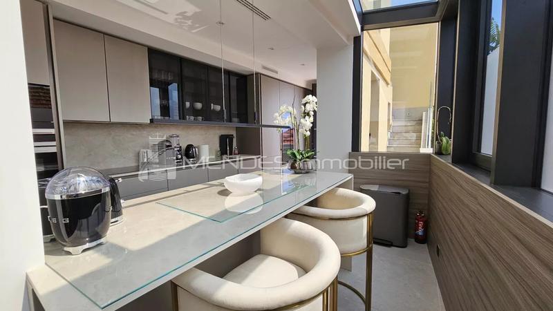 Villa - 167 m² - 6 pièces