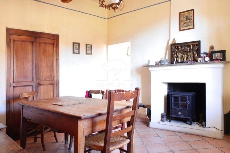 Propriété - 280 m² - 14 pièces