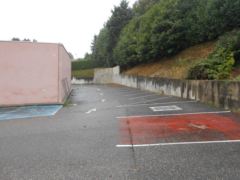 Local commercial - 1 650 m²