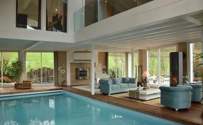 Propriété - 298 m² - 7 pièces