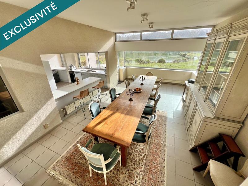 Maison - 460 m² - 12 pièces