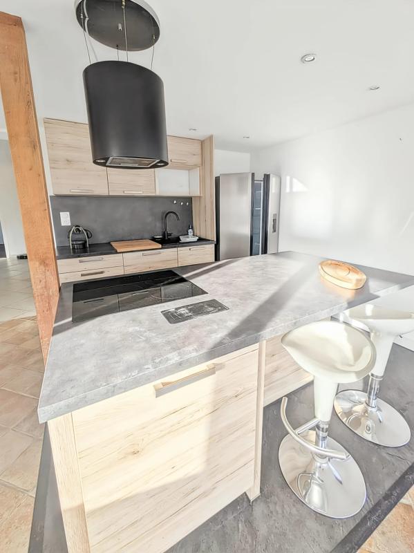 Maison - 140 m² - 5 pièces