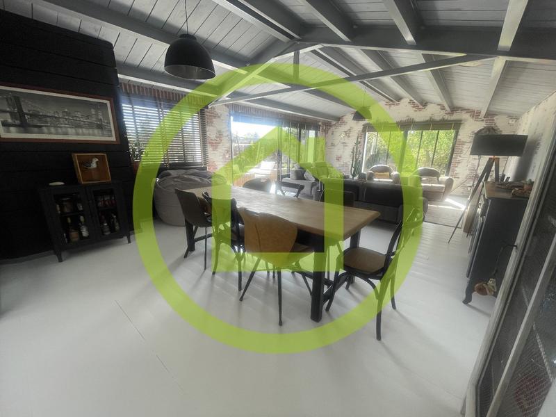 Maison - 160 m² - 6 pièces