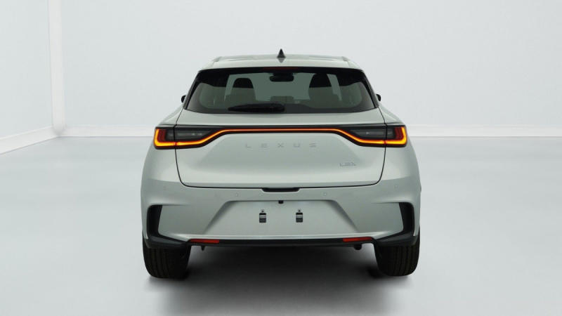 Lexus Lbx 2wd Business