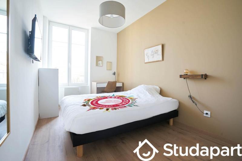 Chambre - 9 m² - 1 pièce