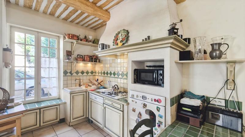 Mas - 400 m² - 15 pièces