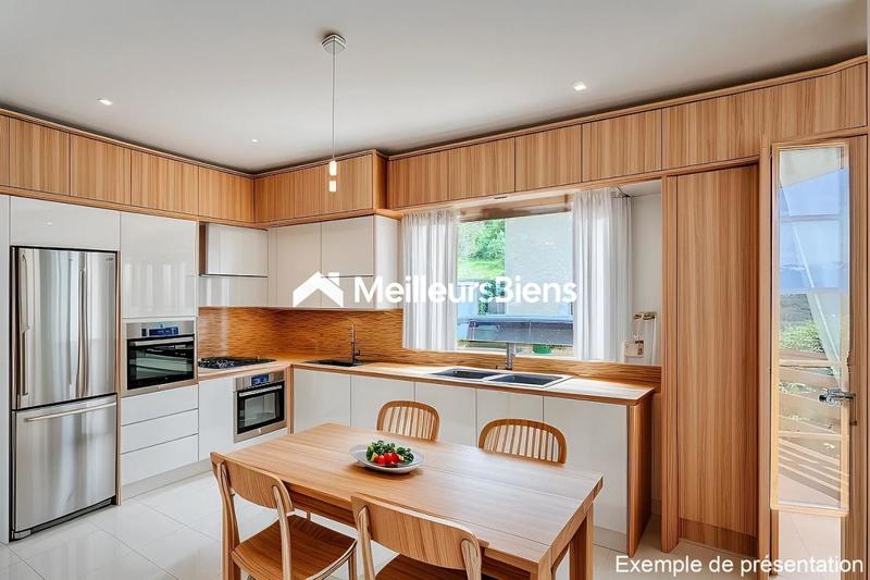 Appartement - 161 m² - 6 pièces