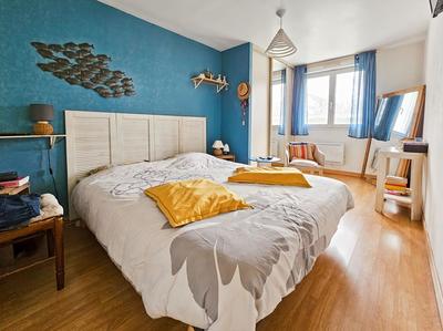 Maison - 130 m² - 8 pièces