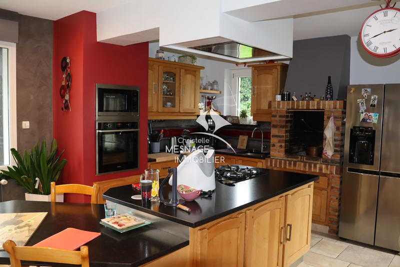 Maison - 182 m² - 6 pièces