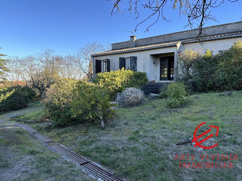 Maison - 110 m² - 4 pièces