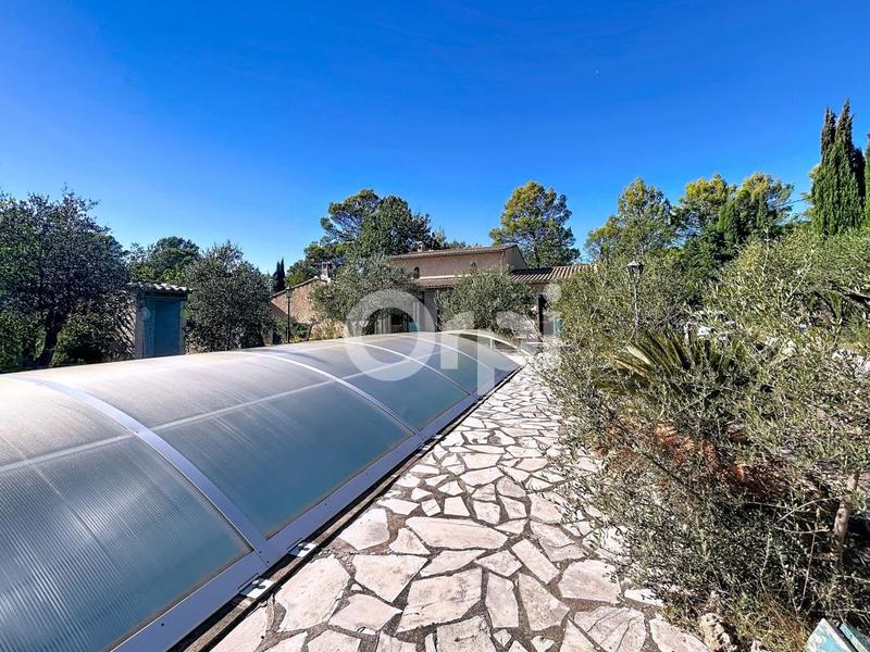 Villa - 174 m² - 4 pièces