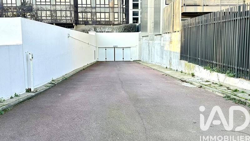 Parking - 12 m²