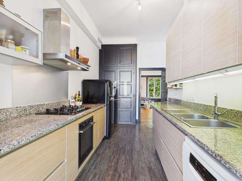 Appartement - 130 m² - 3 pièces