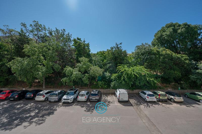 Appartement - 82 m² - 3 pièces