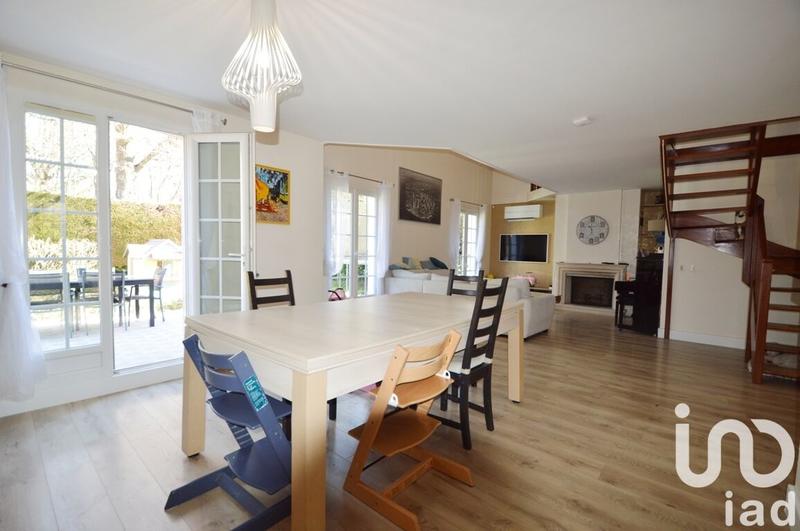 Maison - 169 m² - 8 pièces