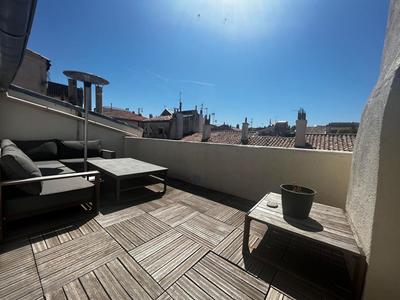 Appartement - 72 m² - 2 pièces