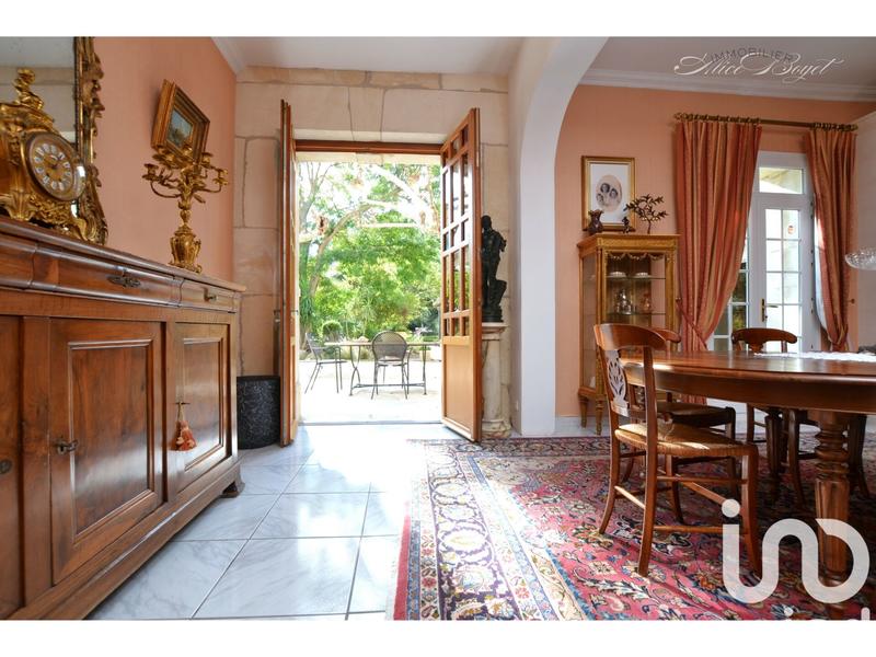 Maison - 273 m² - 8 pièces