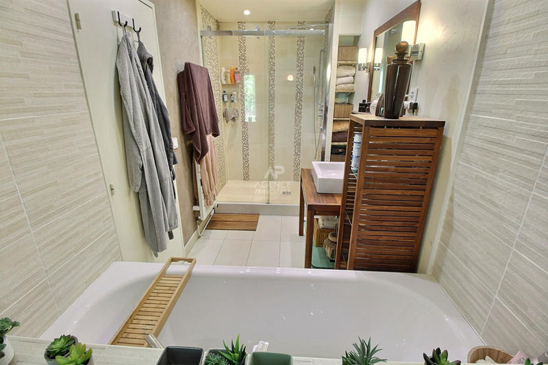 Maison - 140 m² - 7 pièces