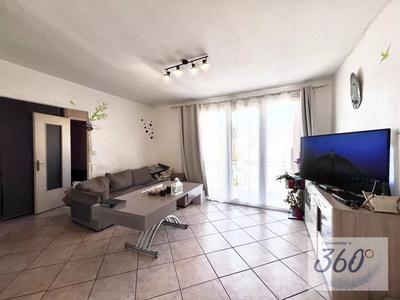 Maison - 111 m² - 5 pièces