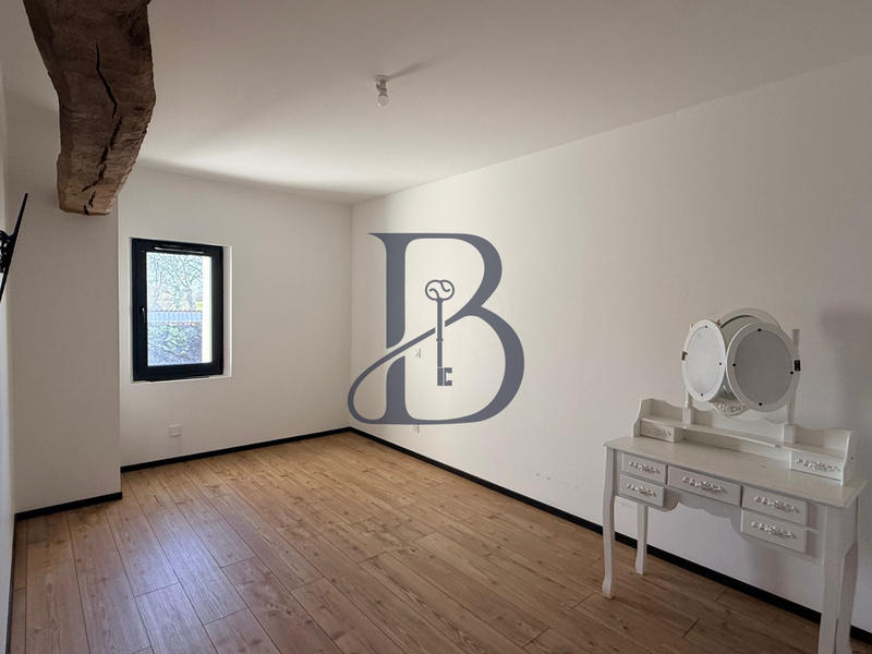 Maison - 196 m² - 8 pièces