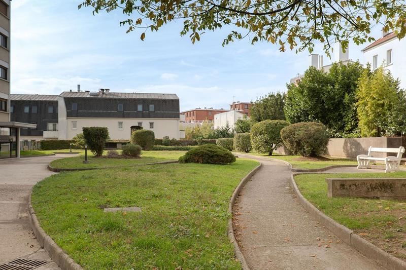 Appartement - 107 m² - 5 pièces