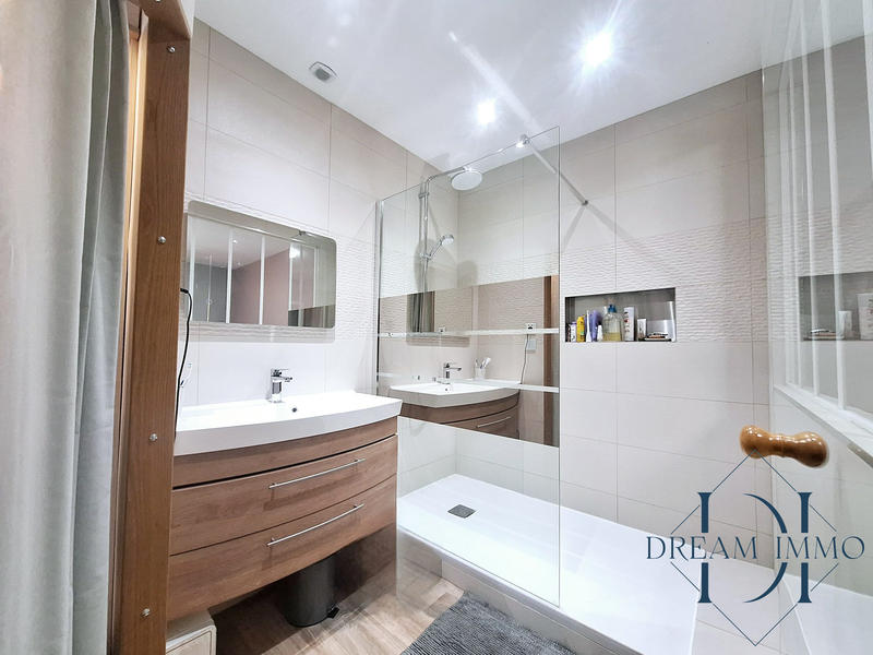 Villa - 136 m² - 5 pièces