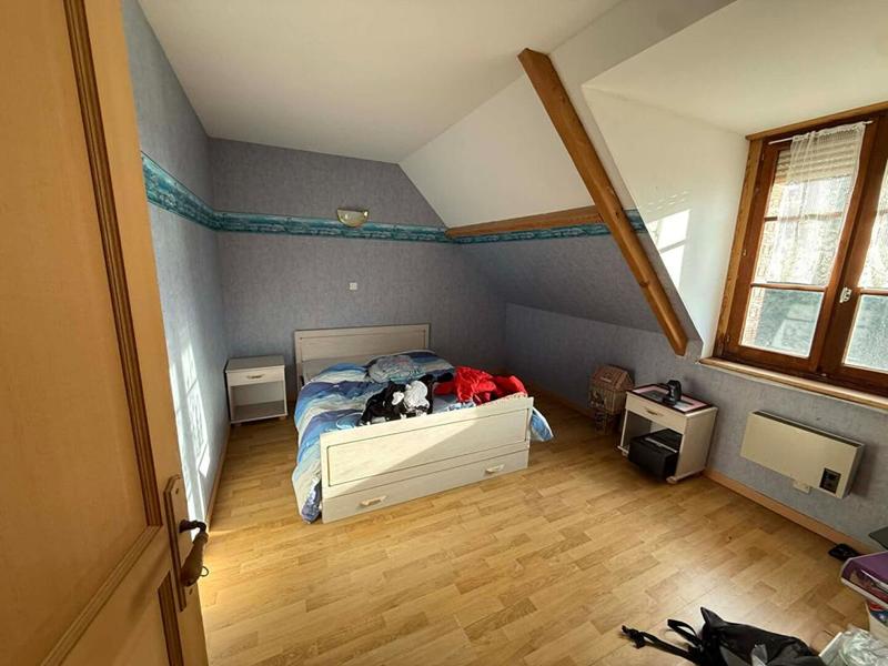 Maison - 270 m² - 10 pièces