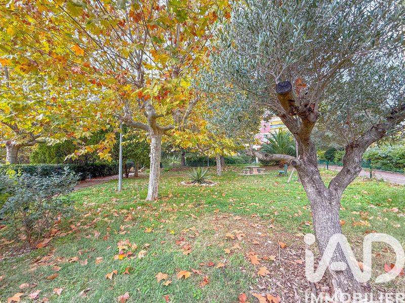 Appartement - 85 m² - 5 pièces