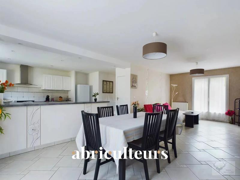 Maison - 152 m² - 6 pièces