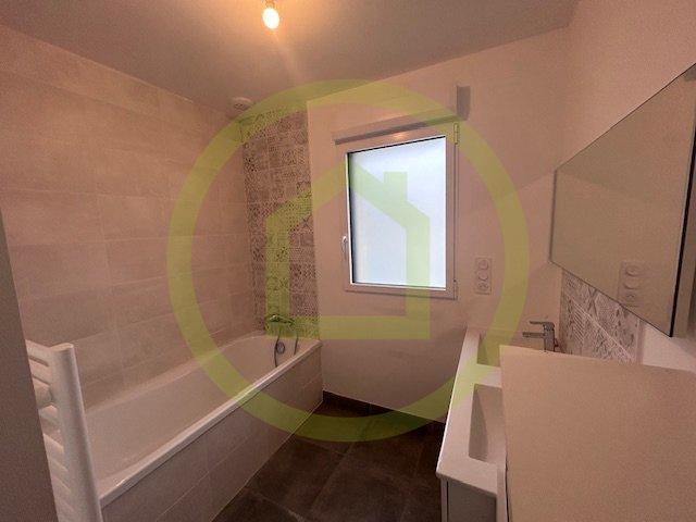 Maison - 103 m² - 5 pièces